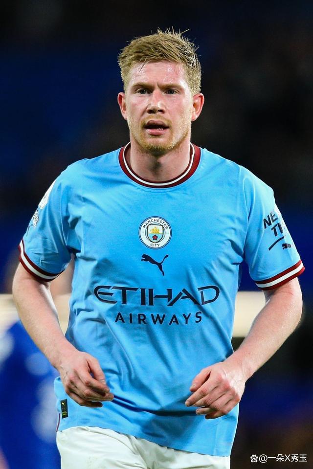 文班亚马太离谱！三分线外起步盖帽，回头就轰三分